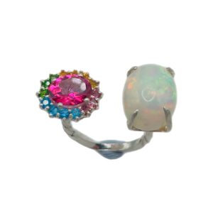 Beloved Twisted Ring/Oval Opal